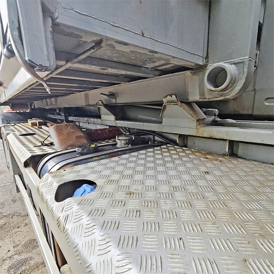 Hook lift truck Volvo 280 FE