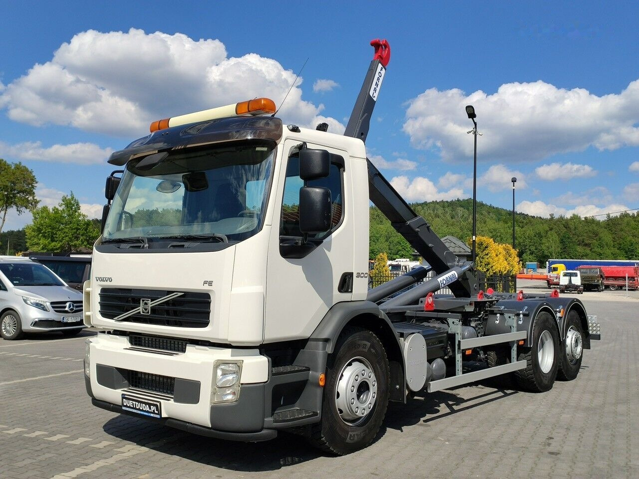 Hook lift truck Volvo FE 26.300