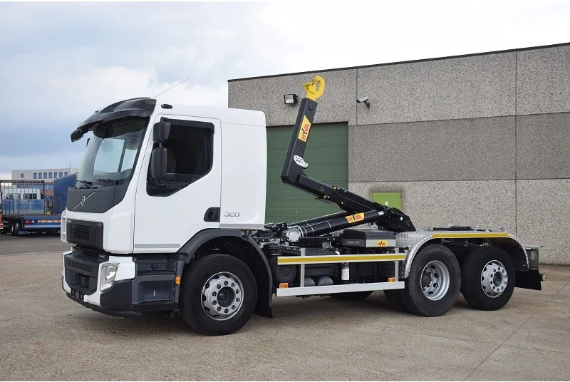 Hook lift truck Volvo FE 320