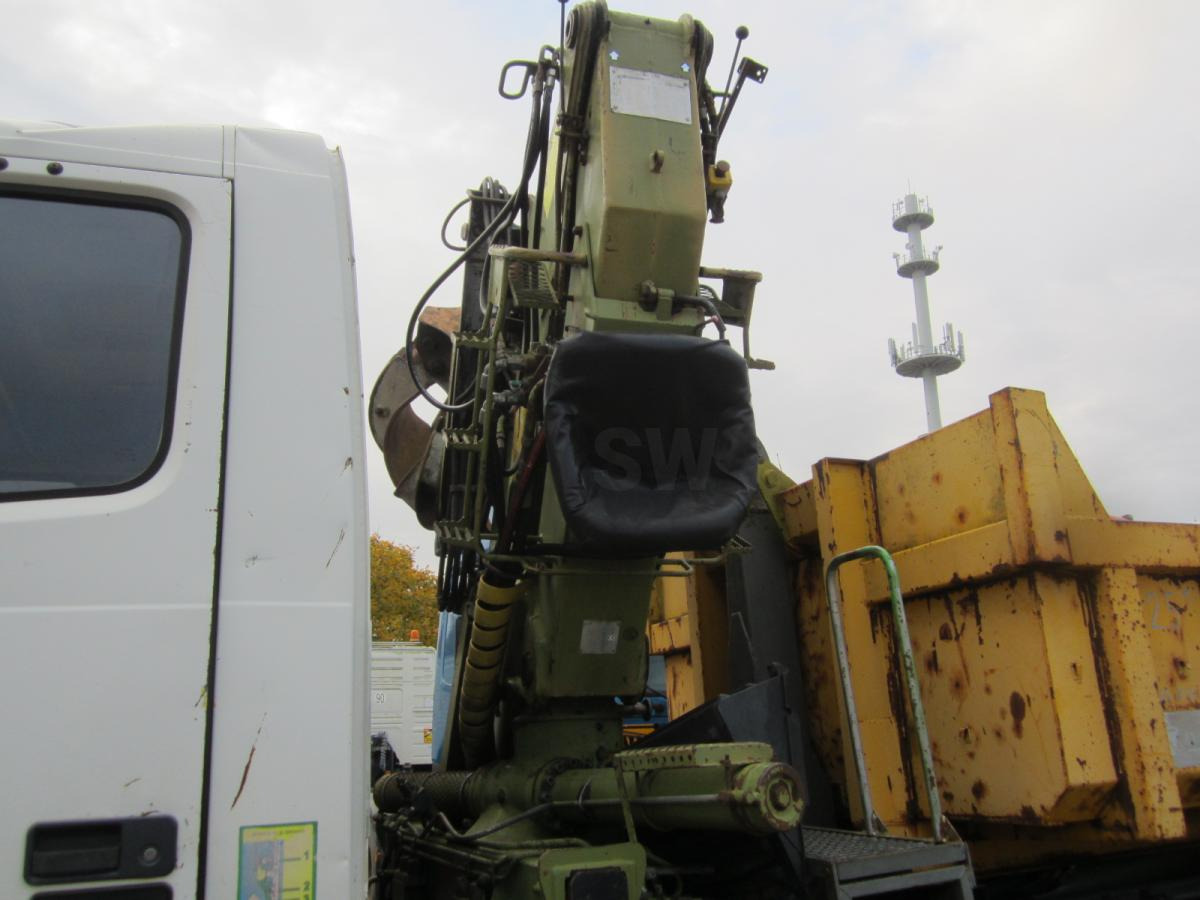 Hook lift truck Volvo FH12