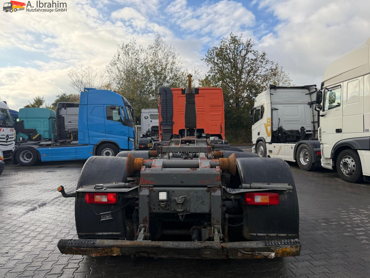 Hook lift truck Volvo FH12-420 8x2 Fahrzeugpapiere Schweiz