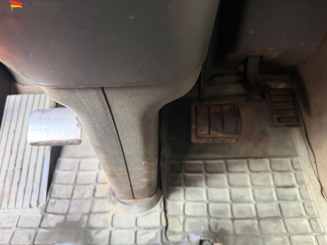 Hook lift truck Volvo FH12-420 8x2 Fahrzeugpapiere Schweiz