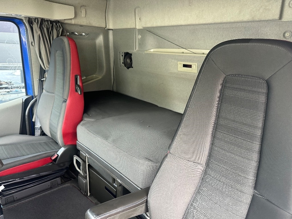 Hook lift truck Volvo FH13 540 6x2 Manuaali