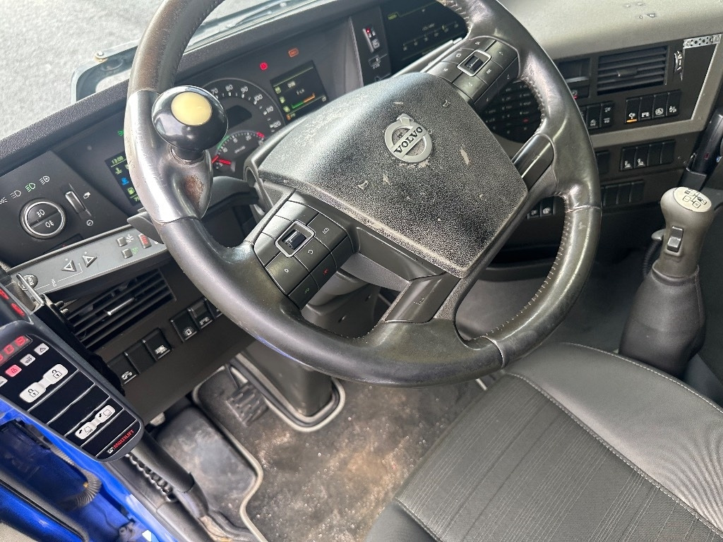 Hook lift truck Volvo FH13 540 6x2 Manuaali