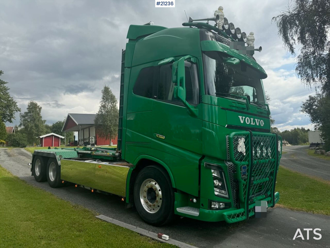 Hook lift truck Volvo FH16
