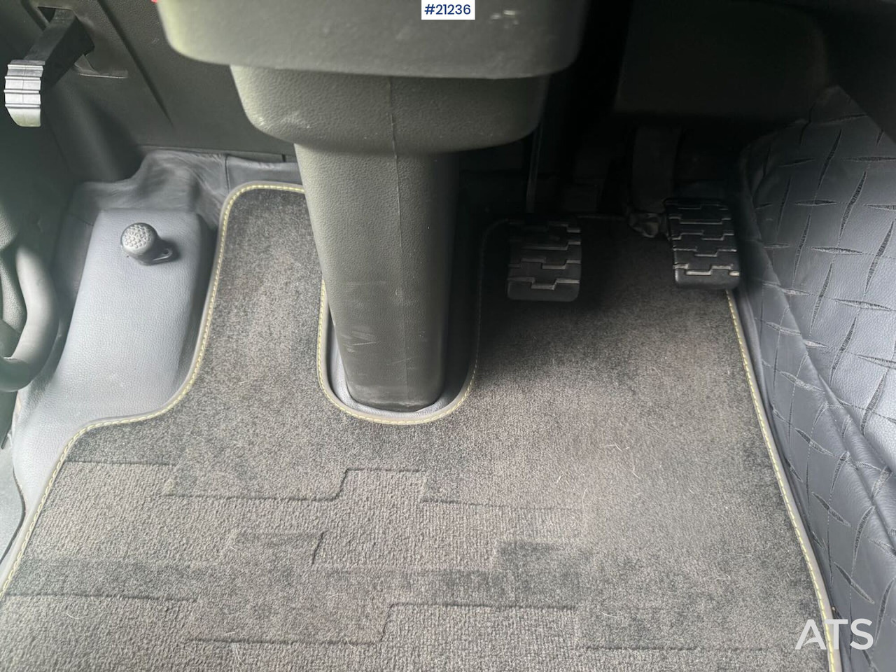 Hook lift truck Volvo FH16