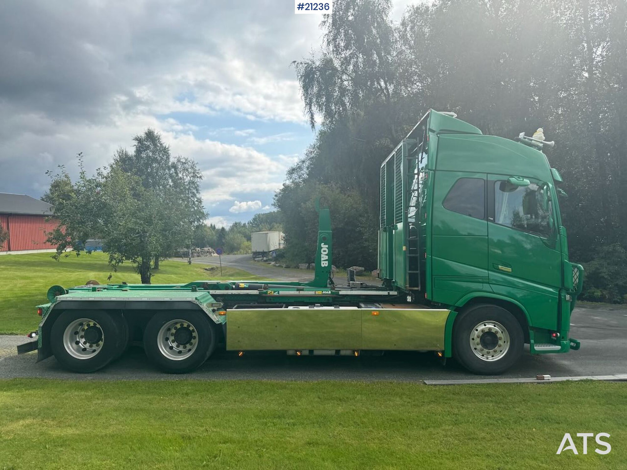 Hook lift truck Volvo FH16