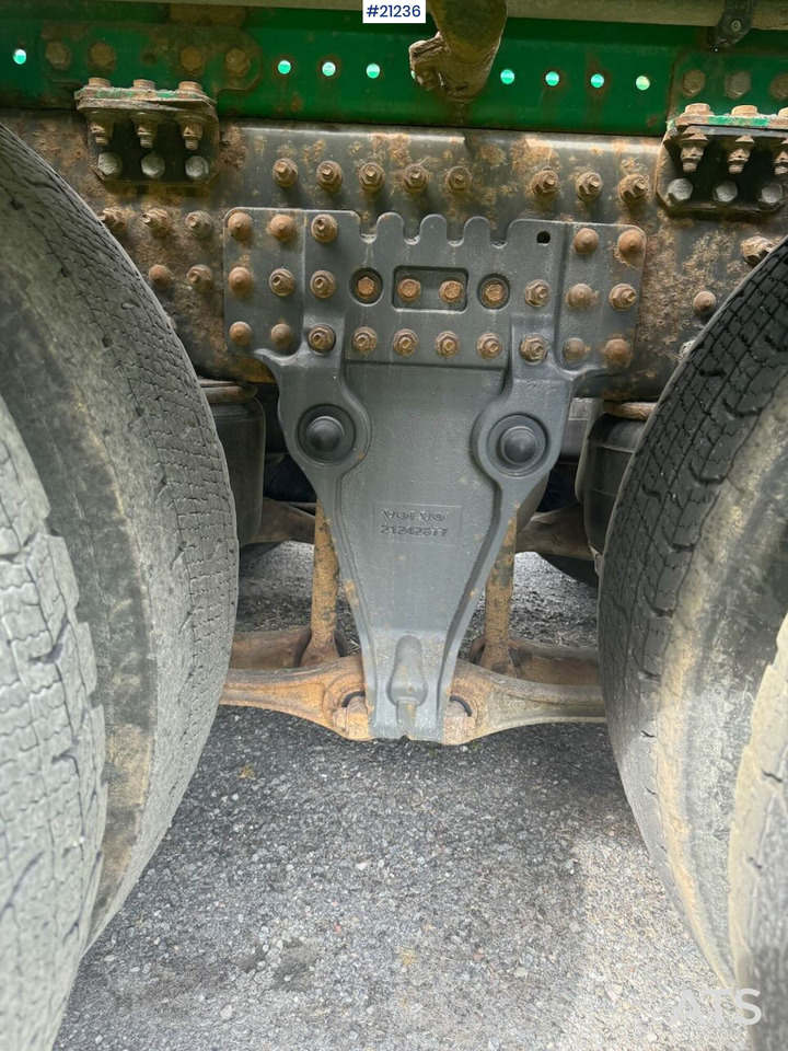 Hook lift truck Volvo FH16