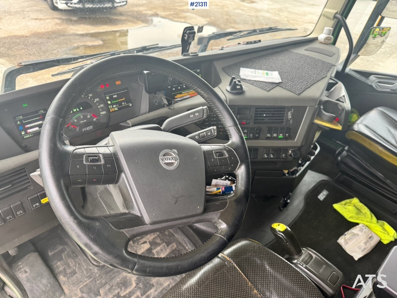 Hook lift truck Volvo FH16 750