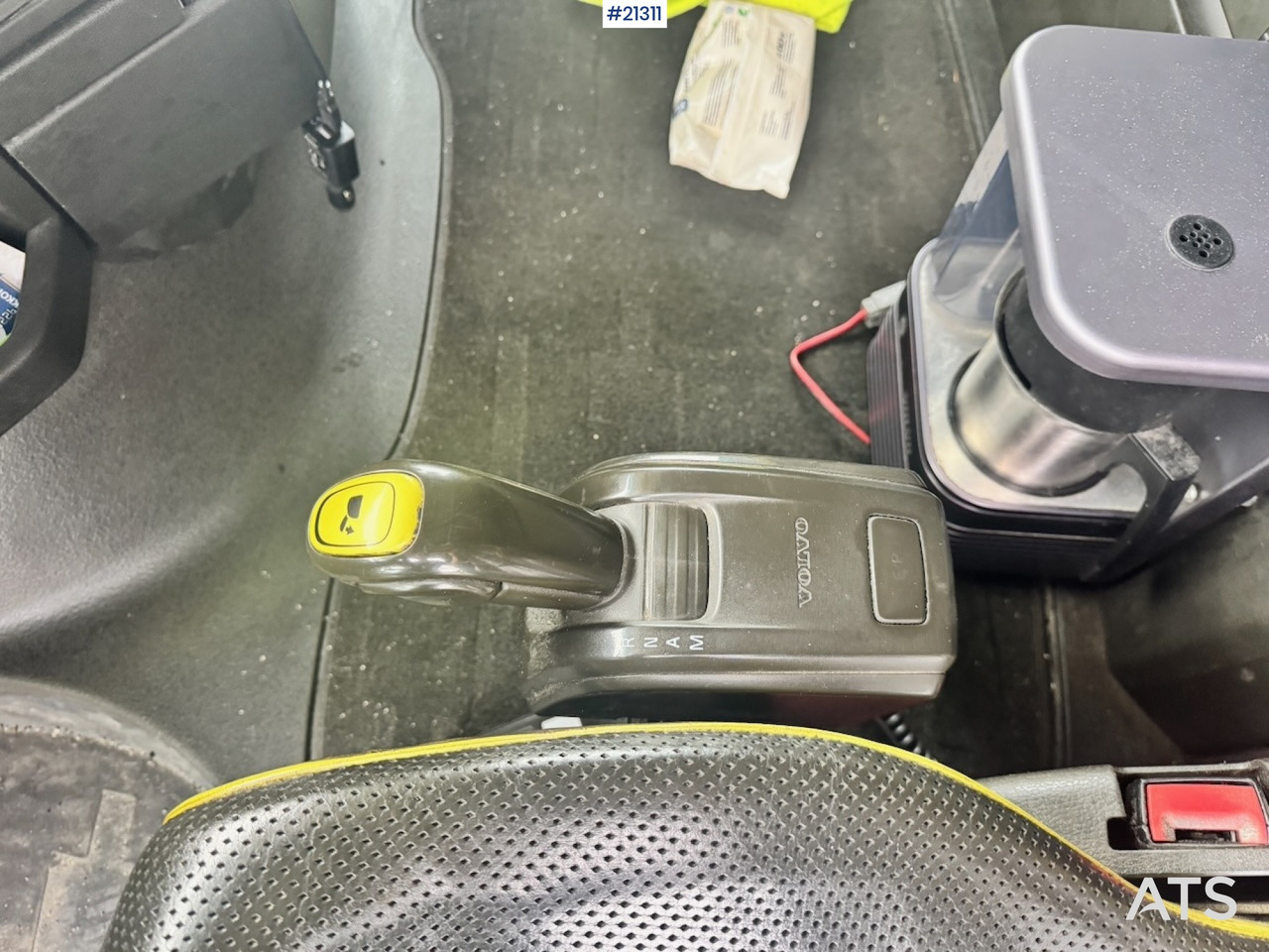 Hook lift truck Volvo FH16 750