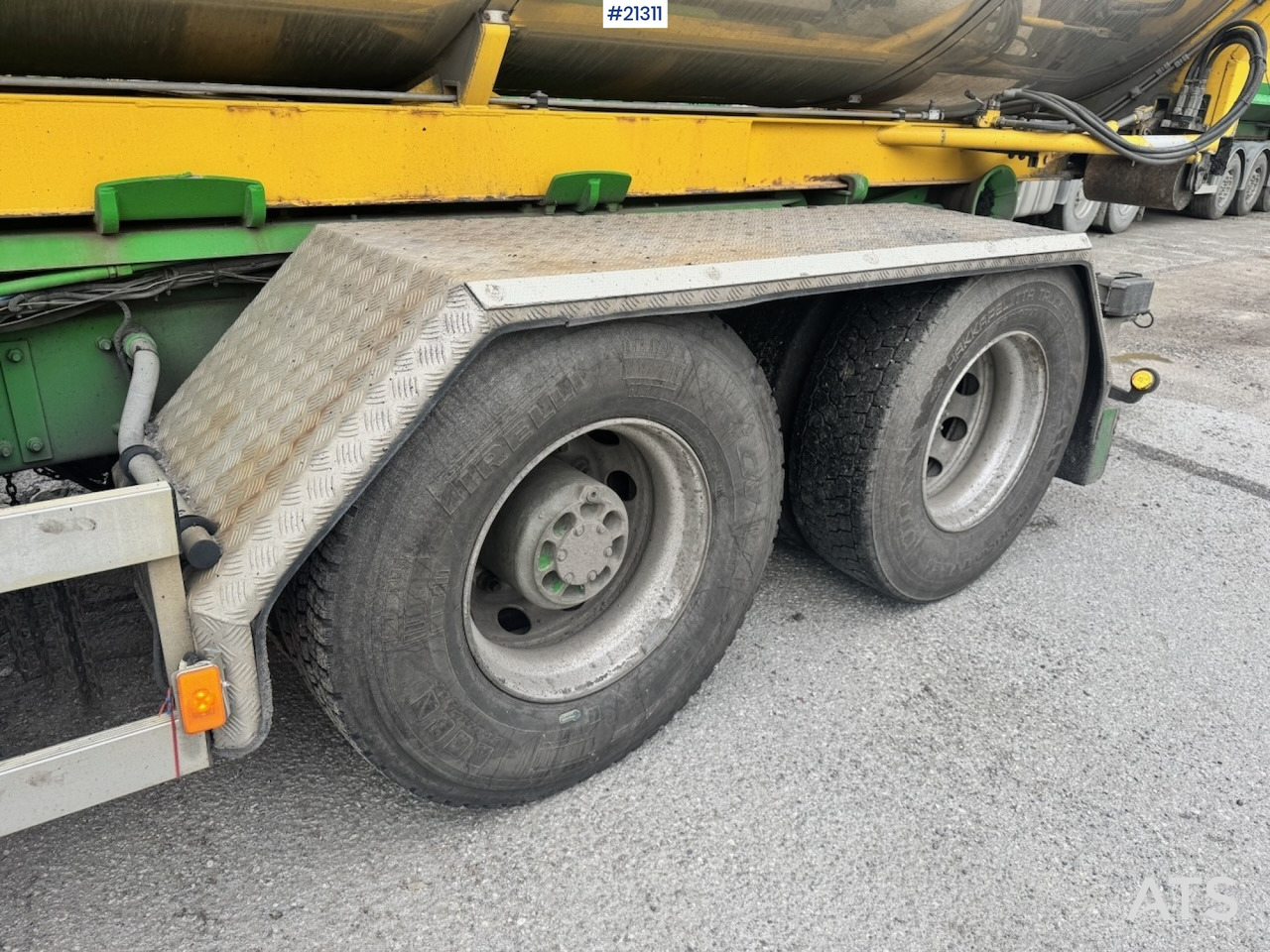 Hook lift truck Volvo FH16 750