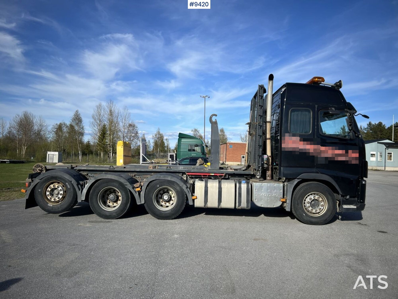 Hook lift truck Volvo FH16 8*4 Tridem Hooklift