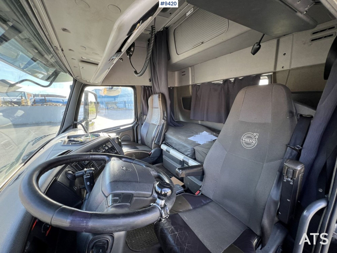 Hook lift truck Volvo FH16 8*4 Tridem Hooklift