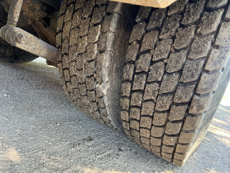 Hook lift truck Volvo FH480