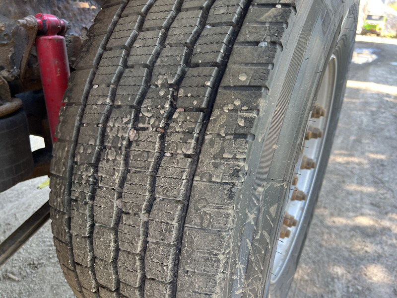 Hook lift truck Volvo FH480