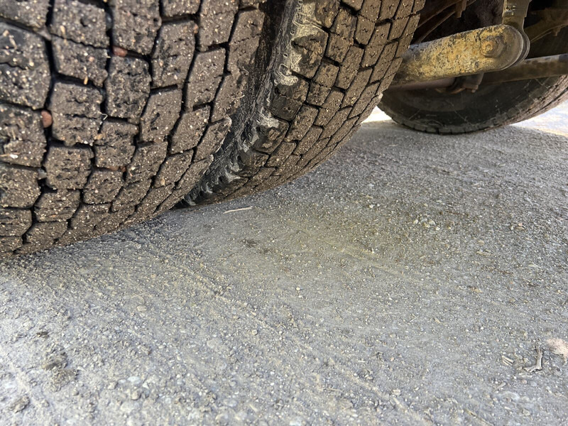 Hook lift truck Volvo FH480