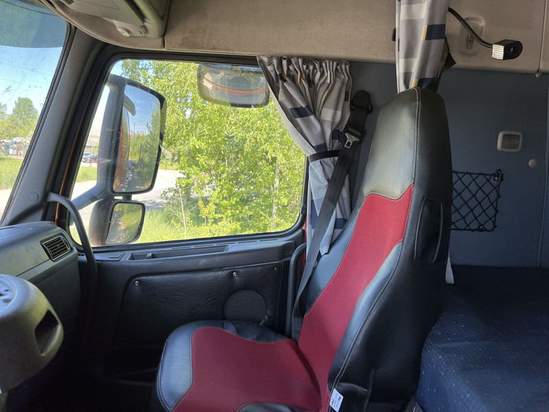 Hook lift truck Volvo FH480