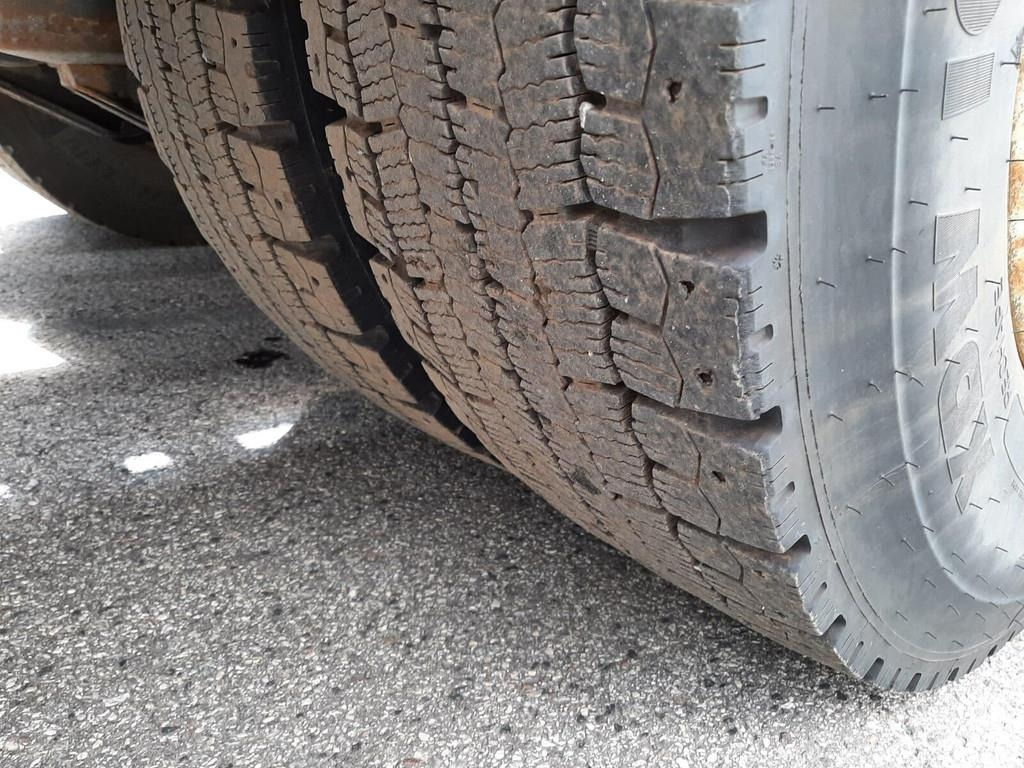 Hook lift truck Volvo FH500 6X2 PALIFT + HMF 2120 K5