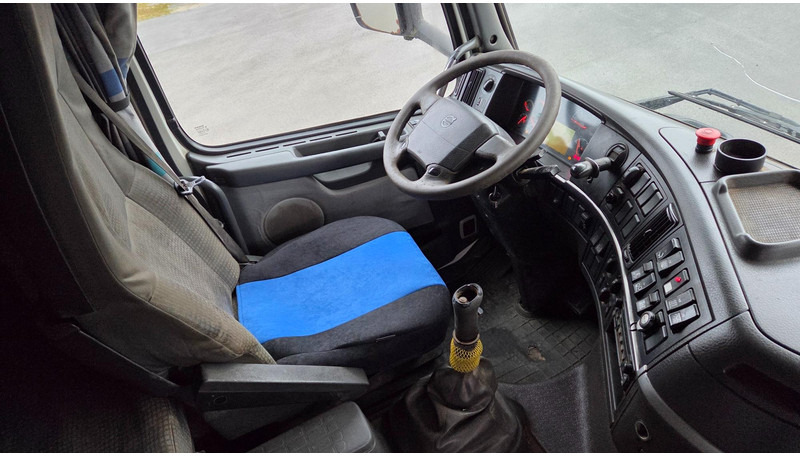 Hook lift truck Volvo FH500 6X4