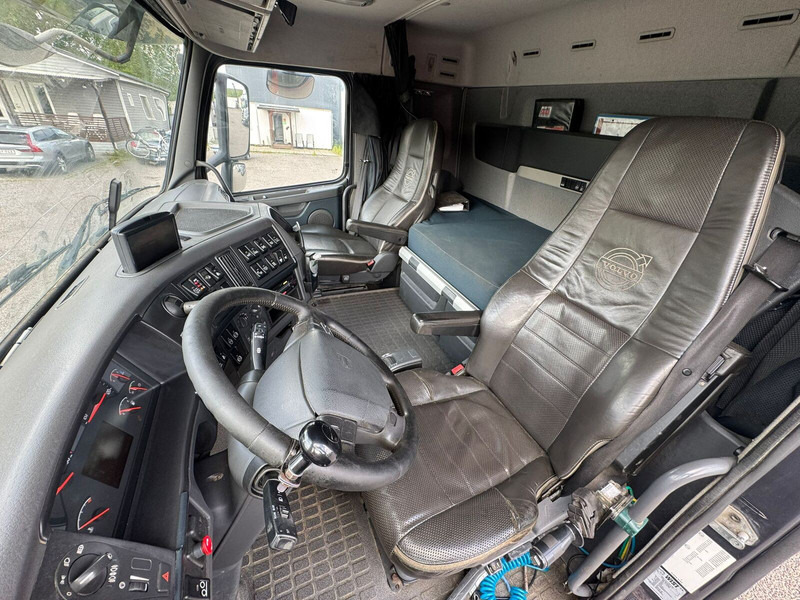 Hook lift truck Volvo FH540