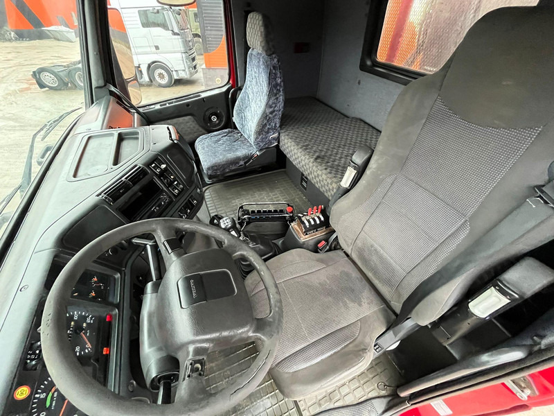 Hook lift truck Volvo FH 12 420 8x4 HMF 2123 / HOOK LIFT L=5728 mm