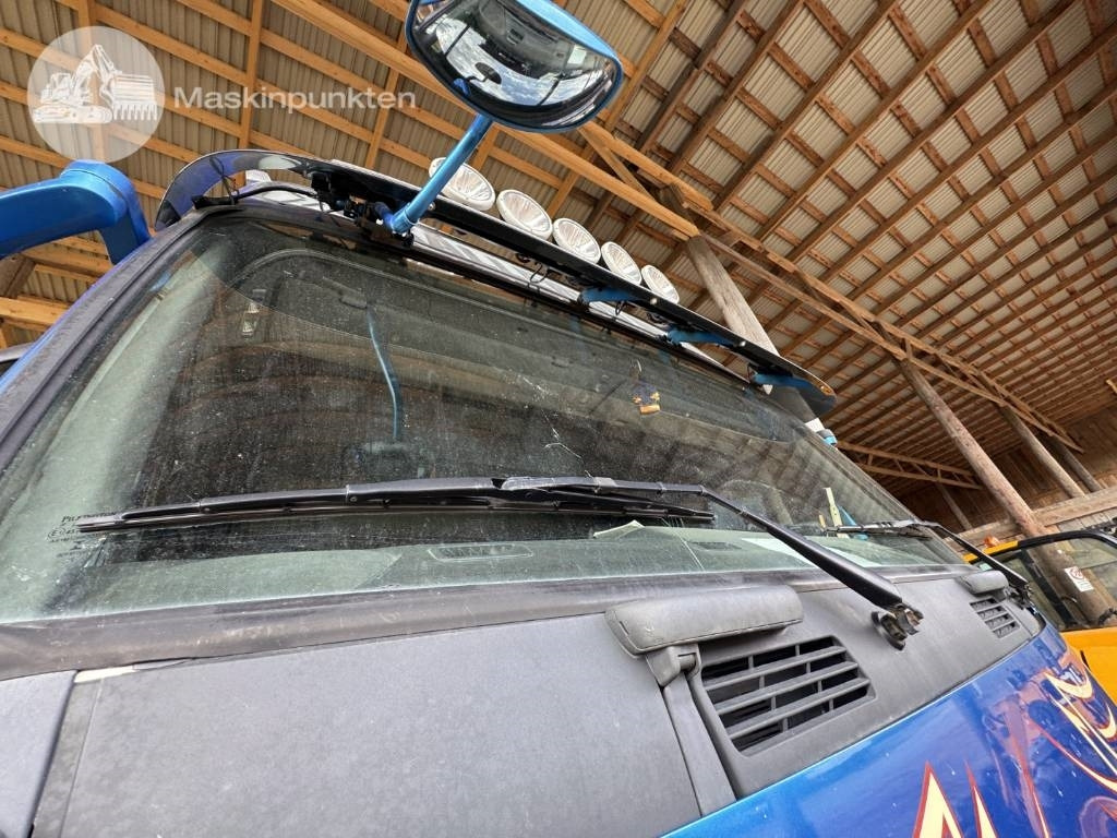 Hook lift truck Volvo FH 16 550