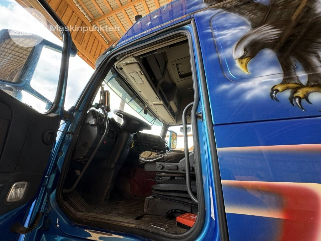 Hook lift truck Volvo FH 16 550