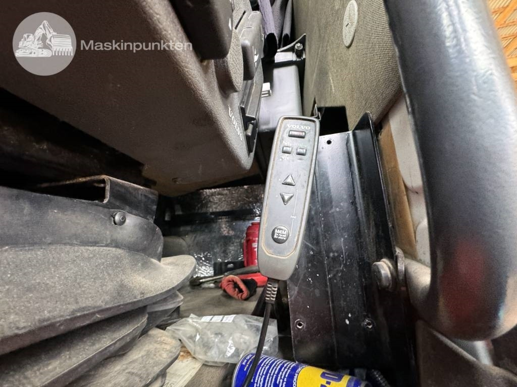 Hook lift truck Volvo FH 16 550