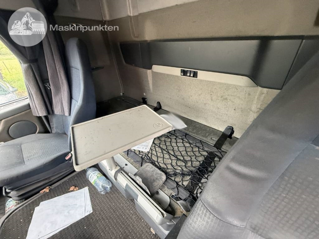 Hook lift truck Volvo FH 16 660