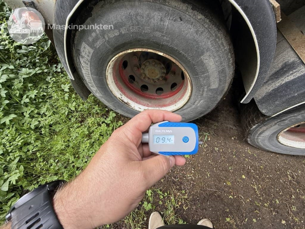 Hook lift truck Volvo FH 16 660