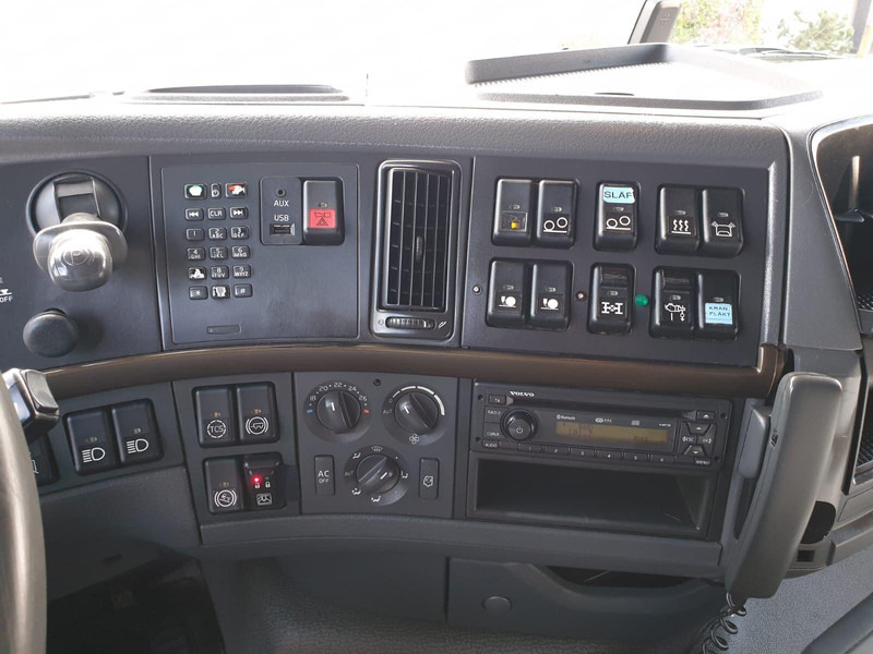 Hook lift truck Volvo FH 16 750