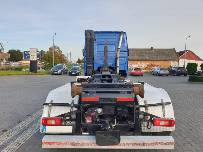 Hook lift truck Volvo FH 16 750