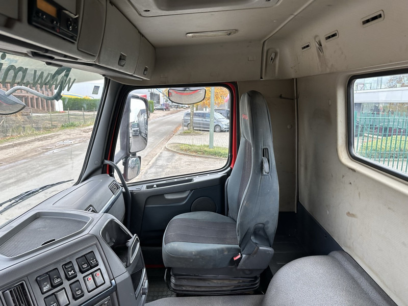 Hook lift truck Volvo FH 420 TRIDEM 8x4 25T AJK HAAKSYSTEEM - NAAFREDUCTIE - LIFT + STUUR-AS - LUCHTVERING - I-SHIFT - BELG