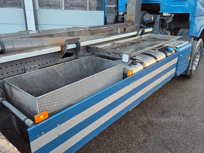 Hook lift truck Volvo FH 470 VDL hooklift