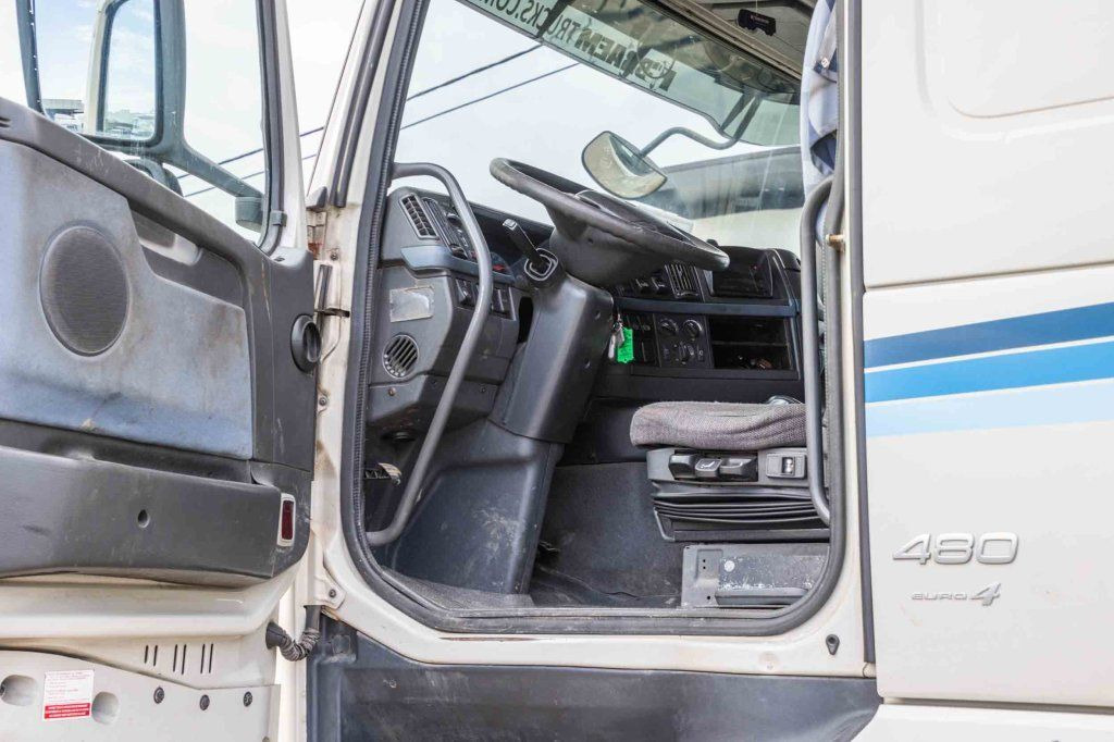 Hook lift truck Volvo FH 480 6x2 Emelőhorgos