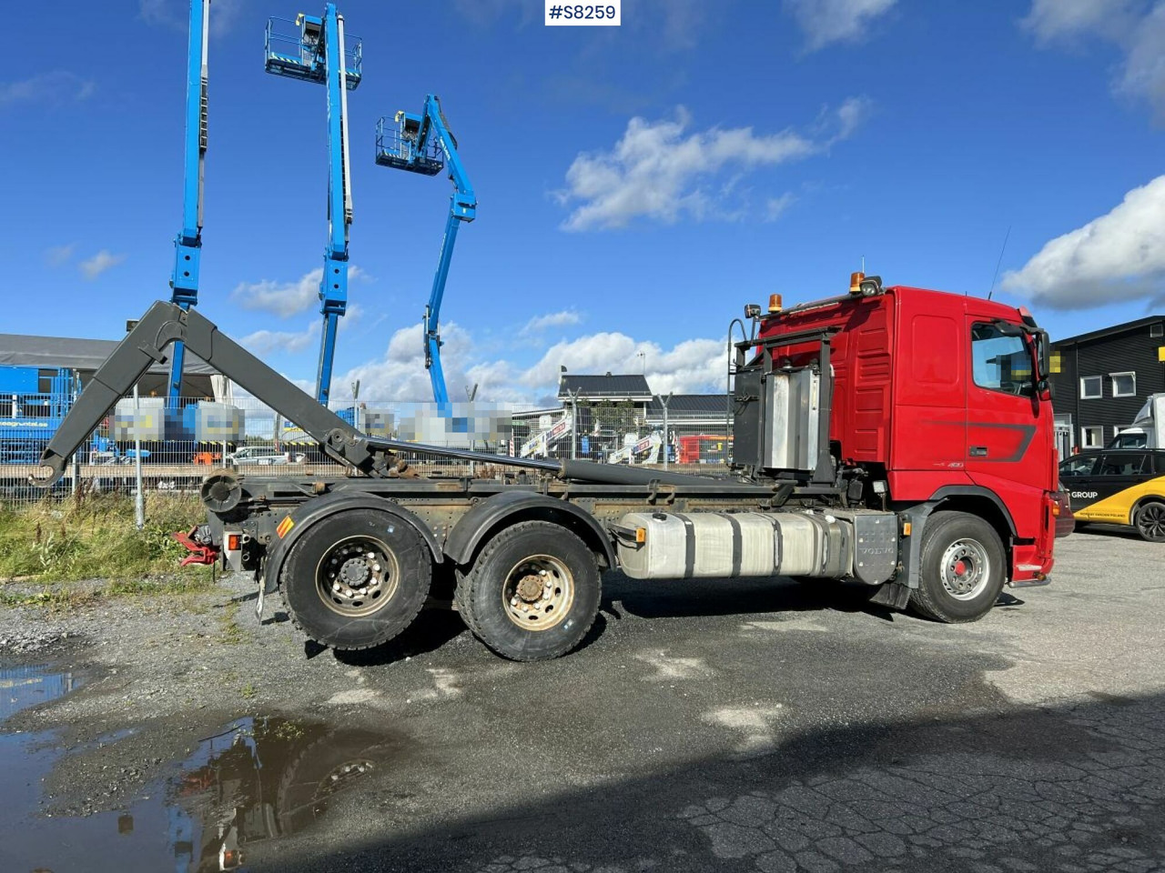 Hook lift truck Volvo FH 480 Hook Truck, see video