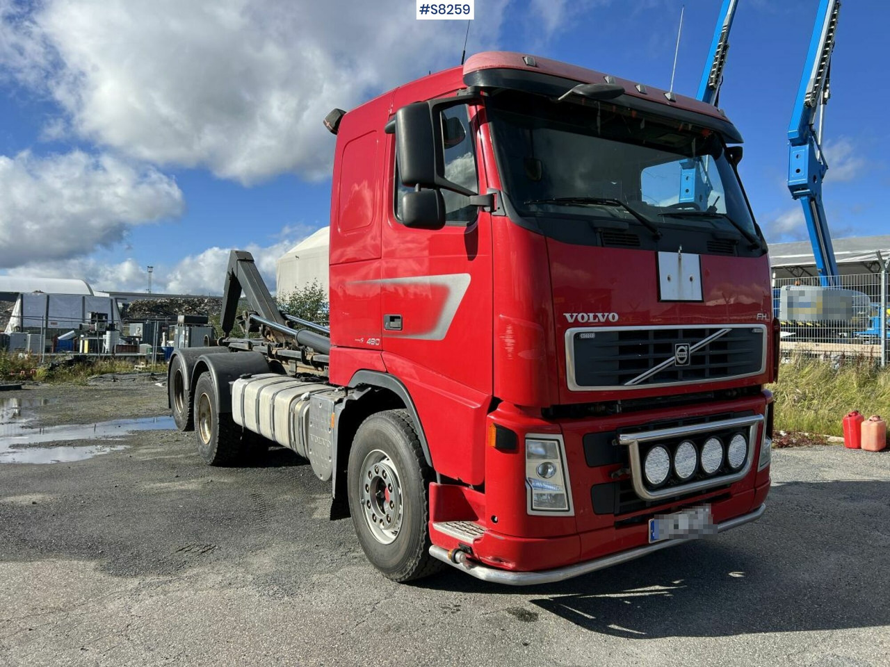 Hook lift truck Volvo FH 480 Hook Truck, see video
