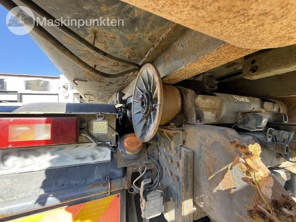 Hook lift truck Volvo FH 520