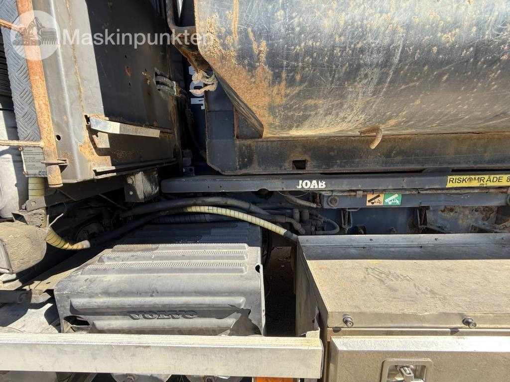 Hook lift truck Volvo FH 520