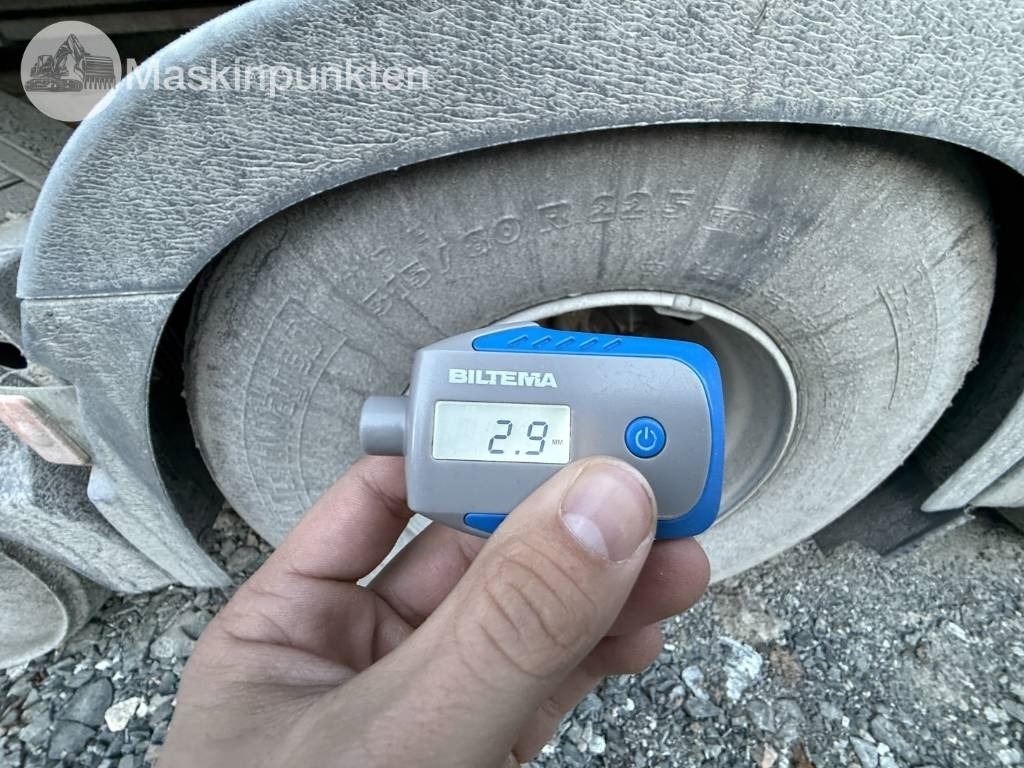 Hook lift truck Volvo FH 8*4 Tridem lastväxlare