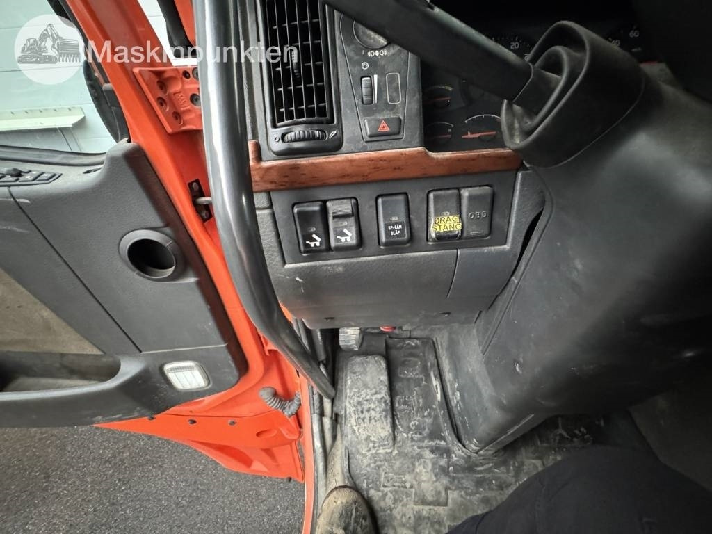 Hook lift truck Volvo FH 8*4 Tridem lastväxlare