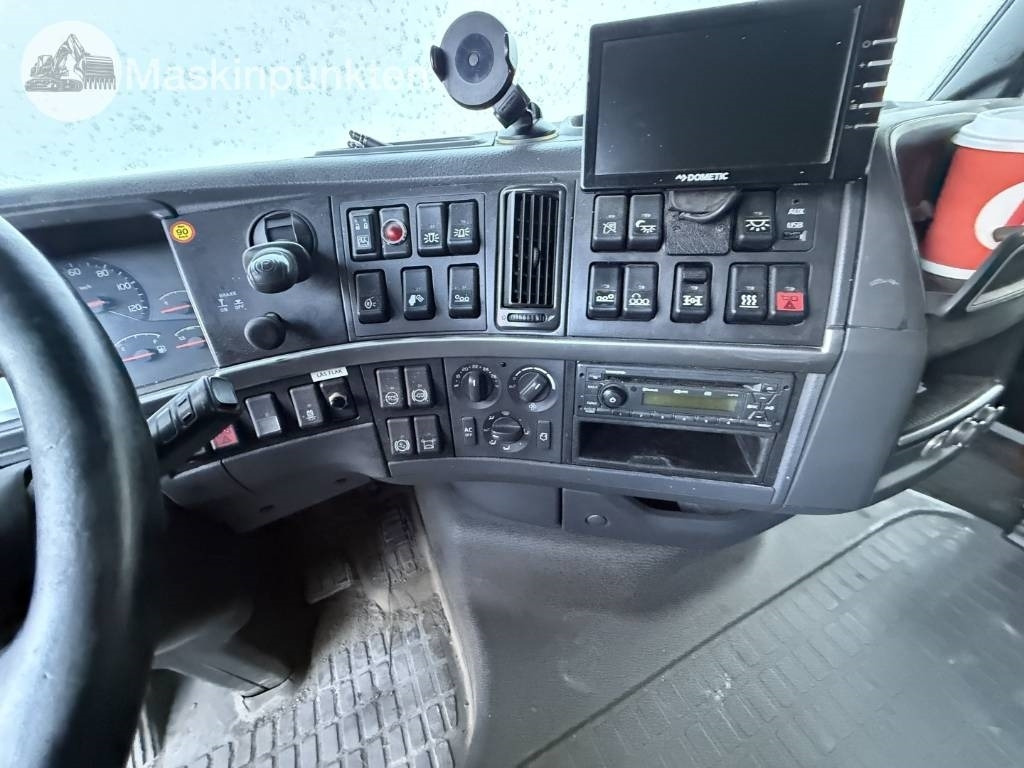 Hook lift truck Volvo FH 8*4 Tridem lastväxlare