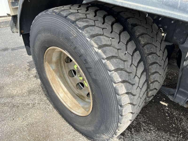 Hook lift truck Volvo FM12 - 340