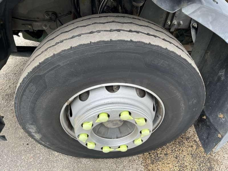 Hook lift truck Volvo FM12 - 340