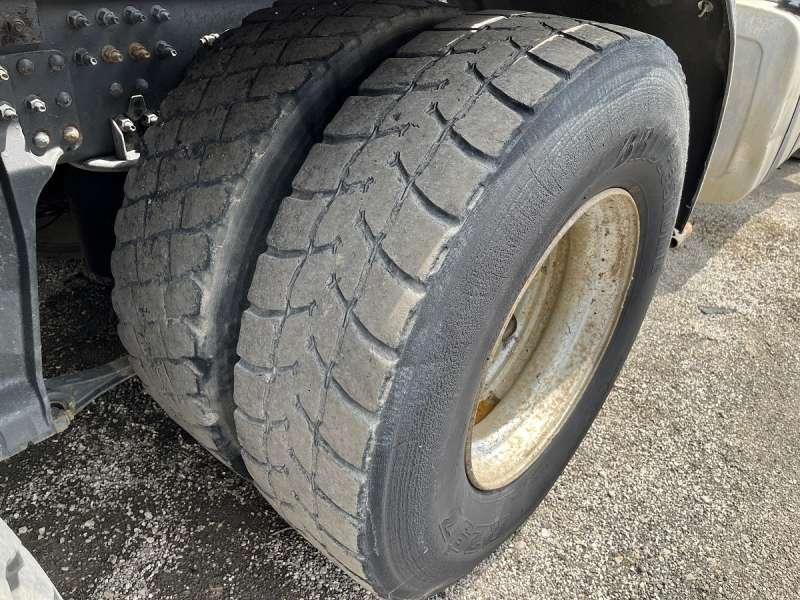 Hook lift truck Volvo FM12 - 340