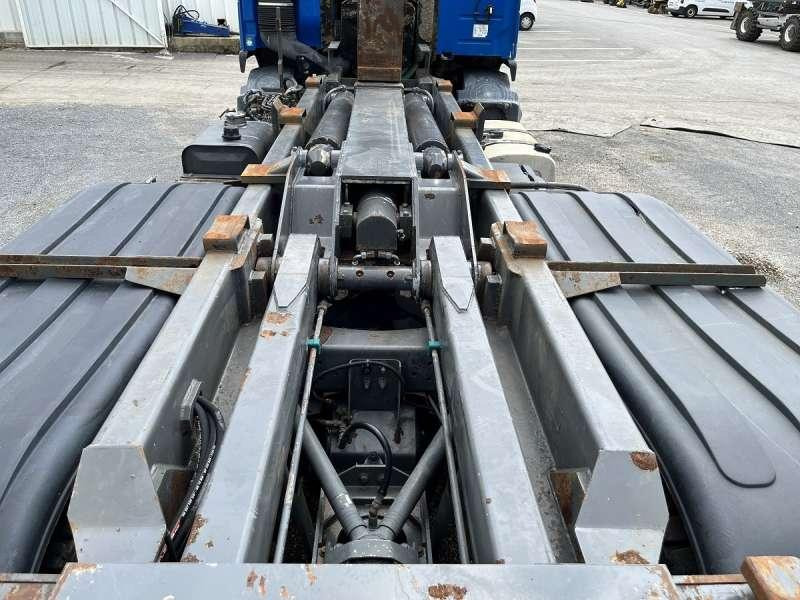 Hook lift truck Volvo FM12 - 340