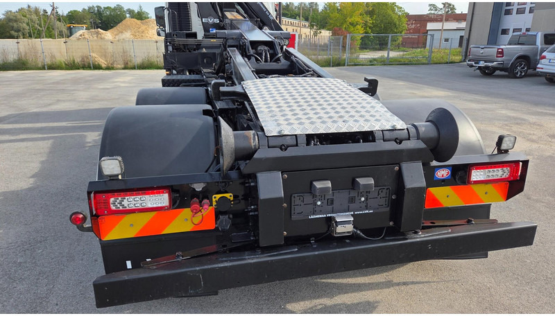 Hook lift truck Volvo FM330 6X2*4