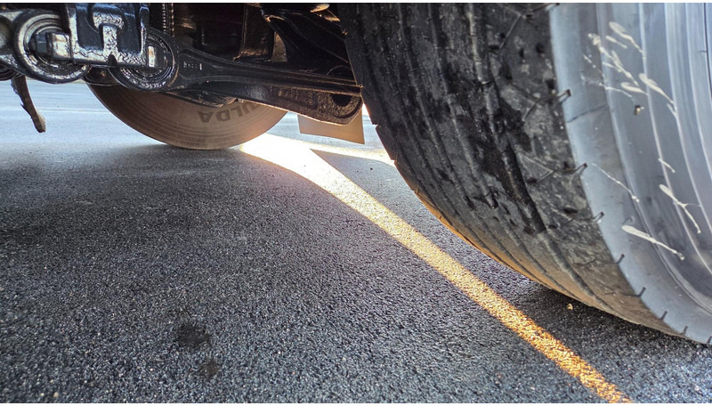 Hook lift truck Volvo FM410 6X2*4