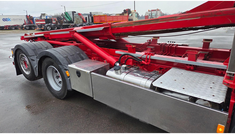 Hook lift truck Volvo FM420 6X2*4