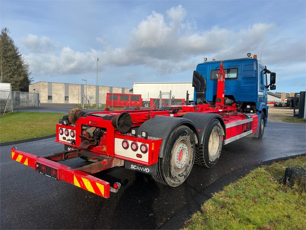 Hook lift truck Volvo FM450